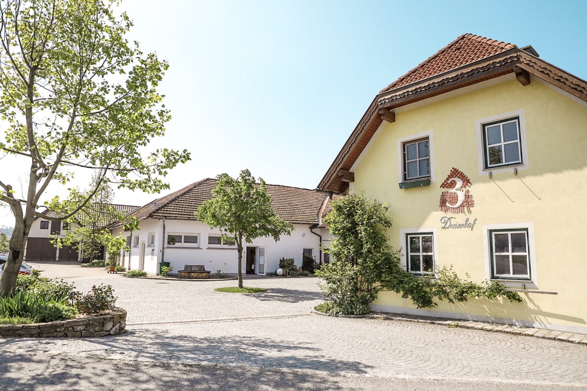 Ein landwirtschaftliches Gebäude